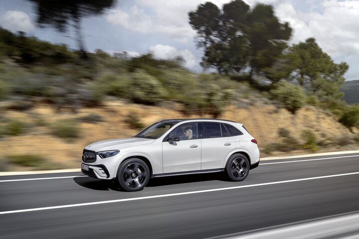 „Mercedes-Benz“ plečia kuro siurblių atšaukimą