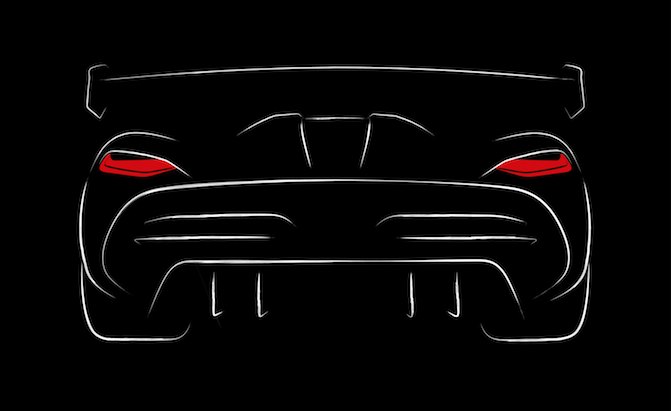 Naujasis „Koenigsegg“ modelis pristatytas prekybos atstovybės atidarymo metu