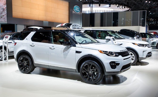 „Land Rover Discovery Sport“ ir „Evoque“ gaus naujus variklius
